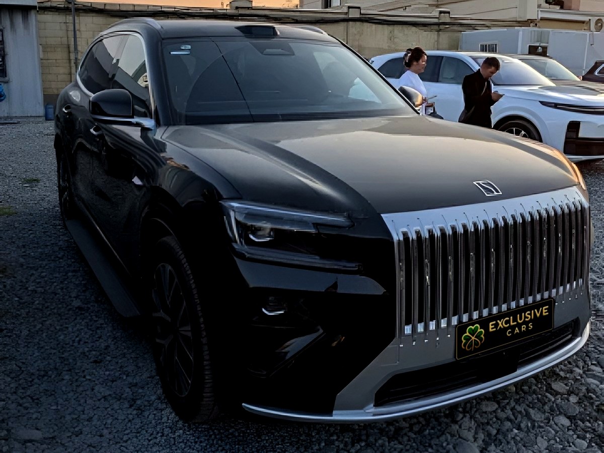 Zeekr 8X Ultra 70 kWh 2.0hyb AT 4WD чёрный на белом Новый 2026г